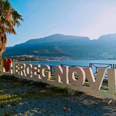 Dlx Apartman Adriatics Herceg Novi Ngoại thất bức ảnh