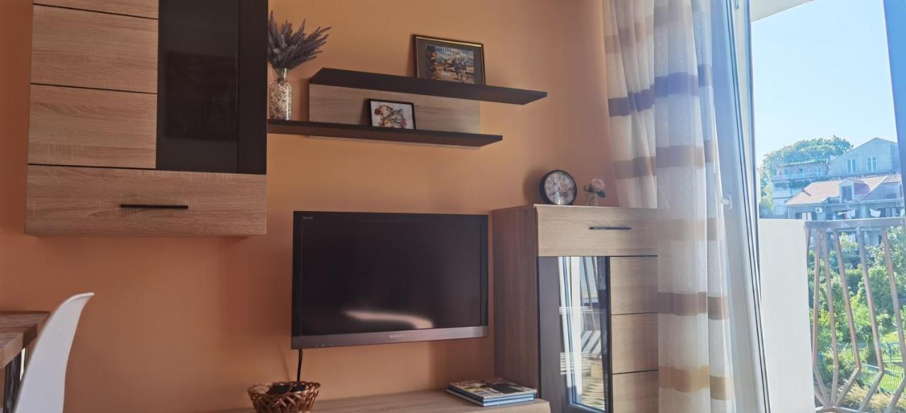 Dlx Apartman Adriatics Herceg Novi Ngoại thất bức ảnh